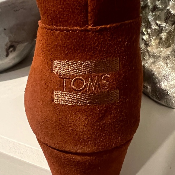 TOMS Lace Up Wedges - Picture 5 of 6